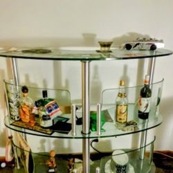  glass Bar