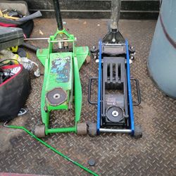 Car Jacks (2)