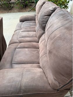 Couch and love seat recliner