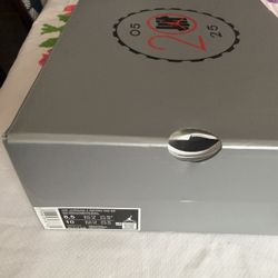 Undefeated x Jordan 4