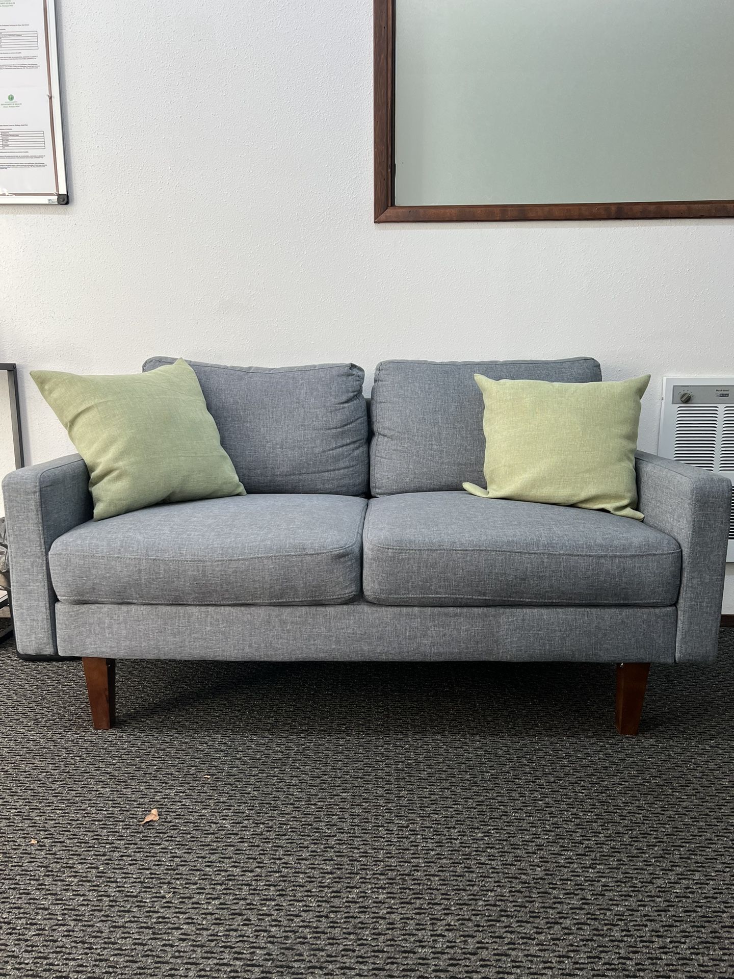 Small Grey Couch (loveseat) for Sale in Edmonds, WA OfferUp