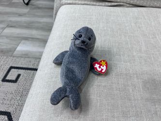 Stuffed toy with Tag