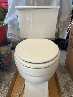 KOHLER Archer Comfort Height Toilet - Complete Set with Seat & Supply Line