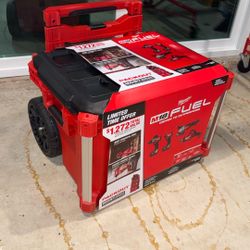 Milwaukee Fuel Packout Bundle