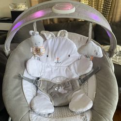 Ingenuity InLighten Vibrating Infant Baby Bouncer with Light.