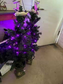42” Halloween trees