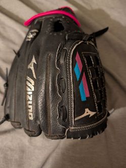 Mizuno glove
