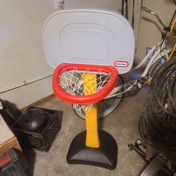 Basket ball hoop