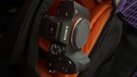 Sony a7 IV mirrorless camera - great condition
