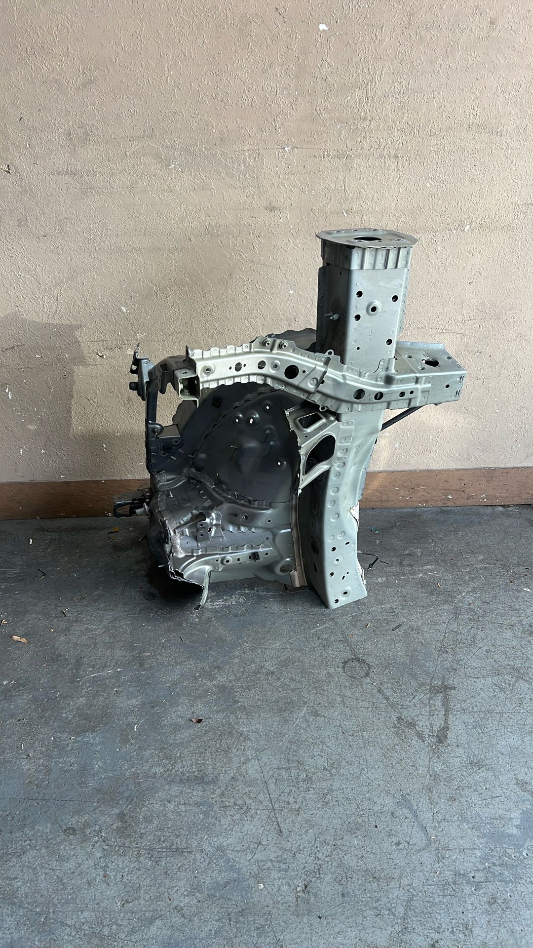 18-24 Chevy Chevrolet Traverse Left Frame Leg 2018 2019 2020 2021 2022 2023 2024