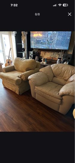 Oversized armchairs and ottomans