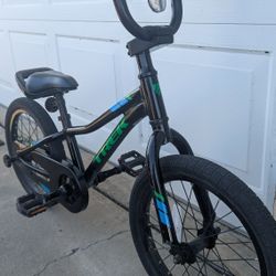 Trek Precaliber Kids Bike