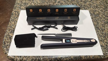 Cordless hair straightener and curler