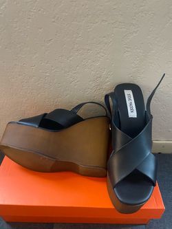 Steve Madden Black Platform Wedge Sandals