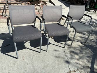 3 BEAUTIFUL COMFORTABLE CHAIRS GOOD CONDITION $35 EACH