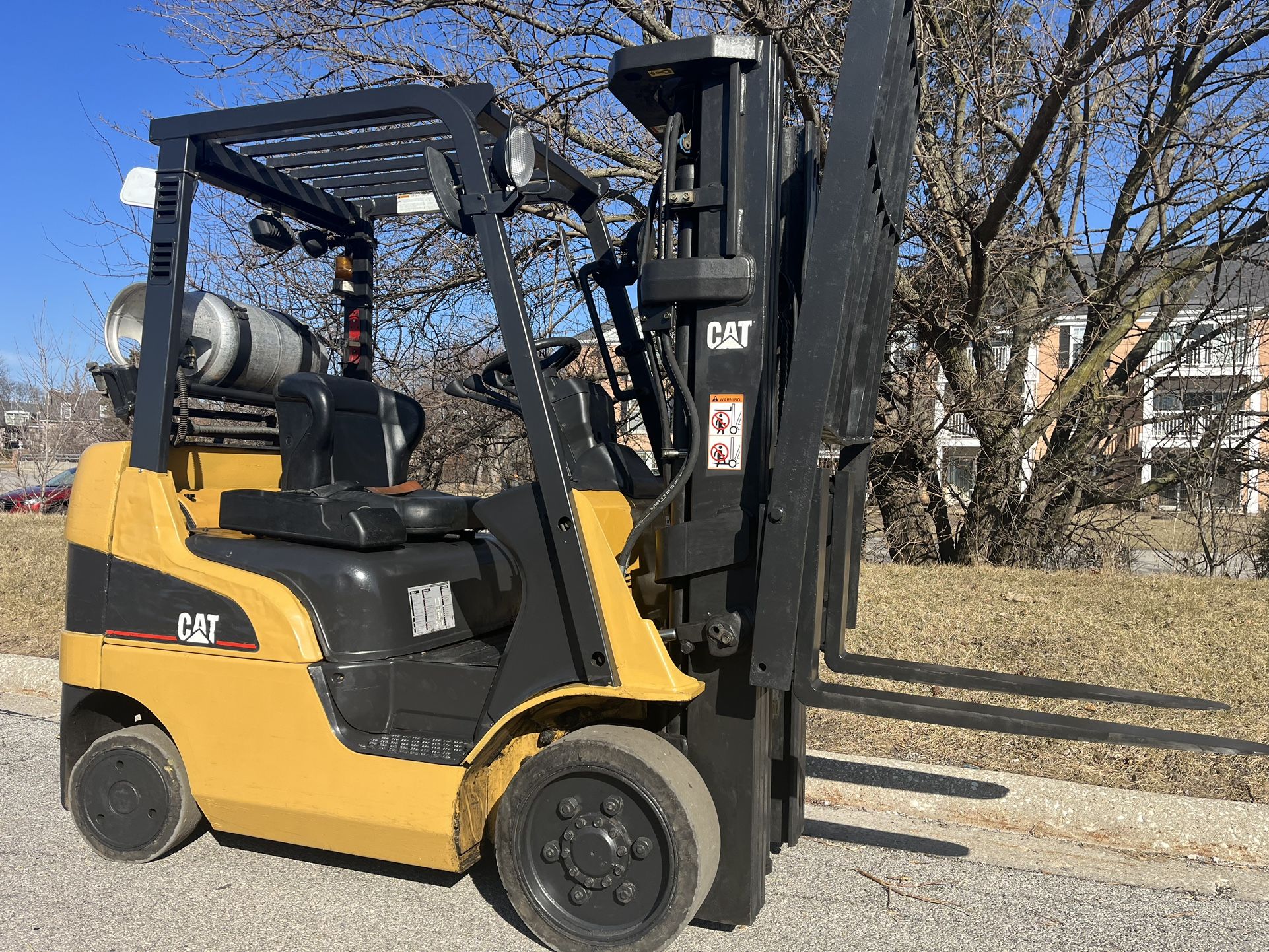 Forklift Cat C4000, Cap. 4000lb