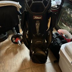 Titleist Lite Weight Cart Bag (14) 