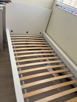 Twin Side bed Set in excellent condition