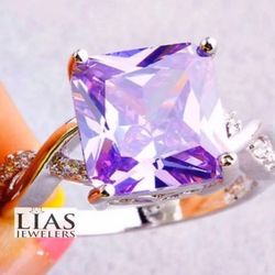 New 18k White Gold Engagement Ring 