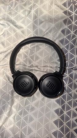 JBL Tune 510BT Bluetooth Wireless Headphones - Black