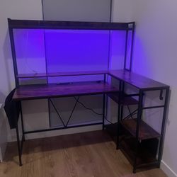 Desk In Great Condition