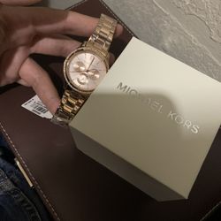 Mk watch