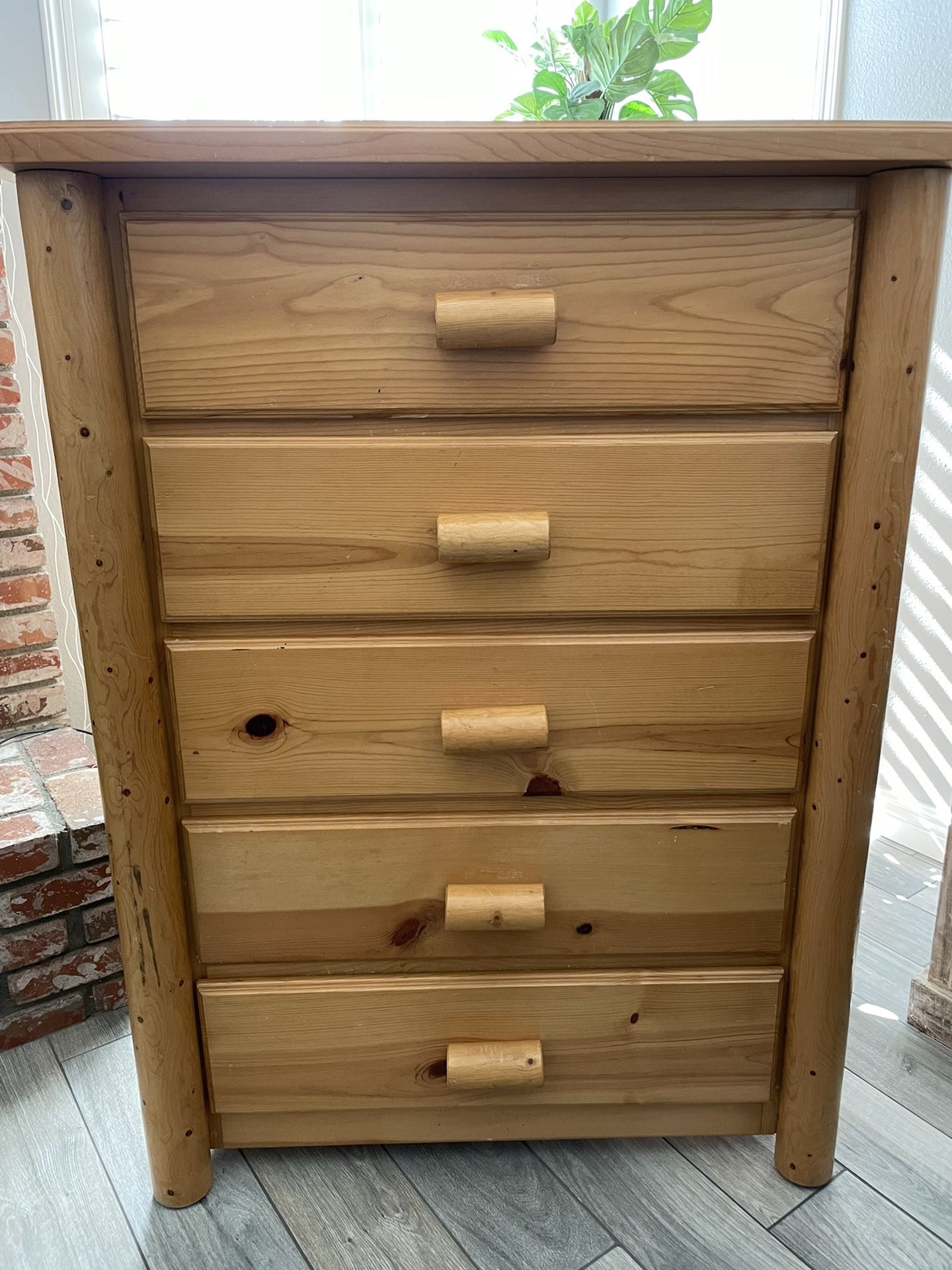 4 Piece Queen Bedroom Set