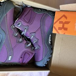 HIKING BOOTS PURPLE