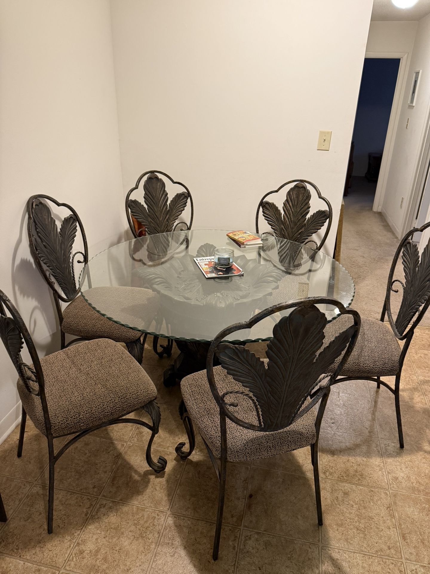 Dining Table & Chairs