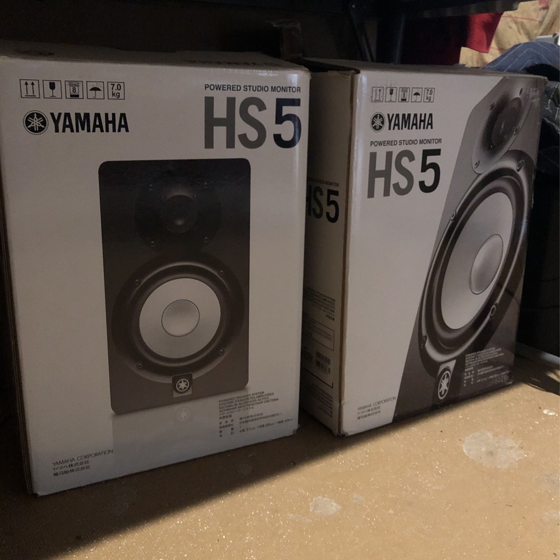 Studio Speakers 