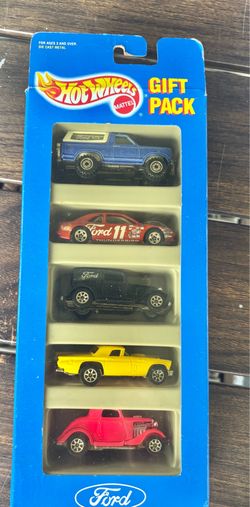 1993 Hot Wheels FORDs