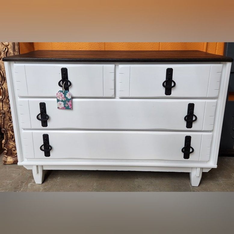 Short Farmhouse Dresser 