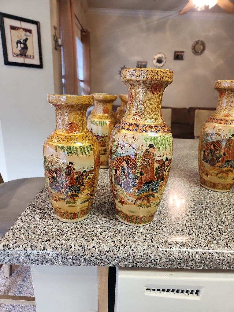 Chinese Vases 