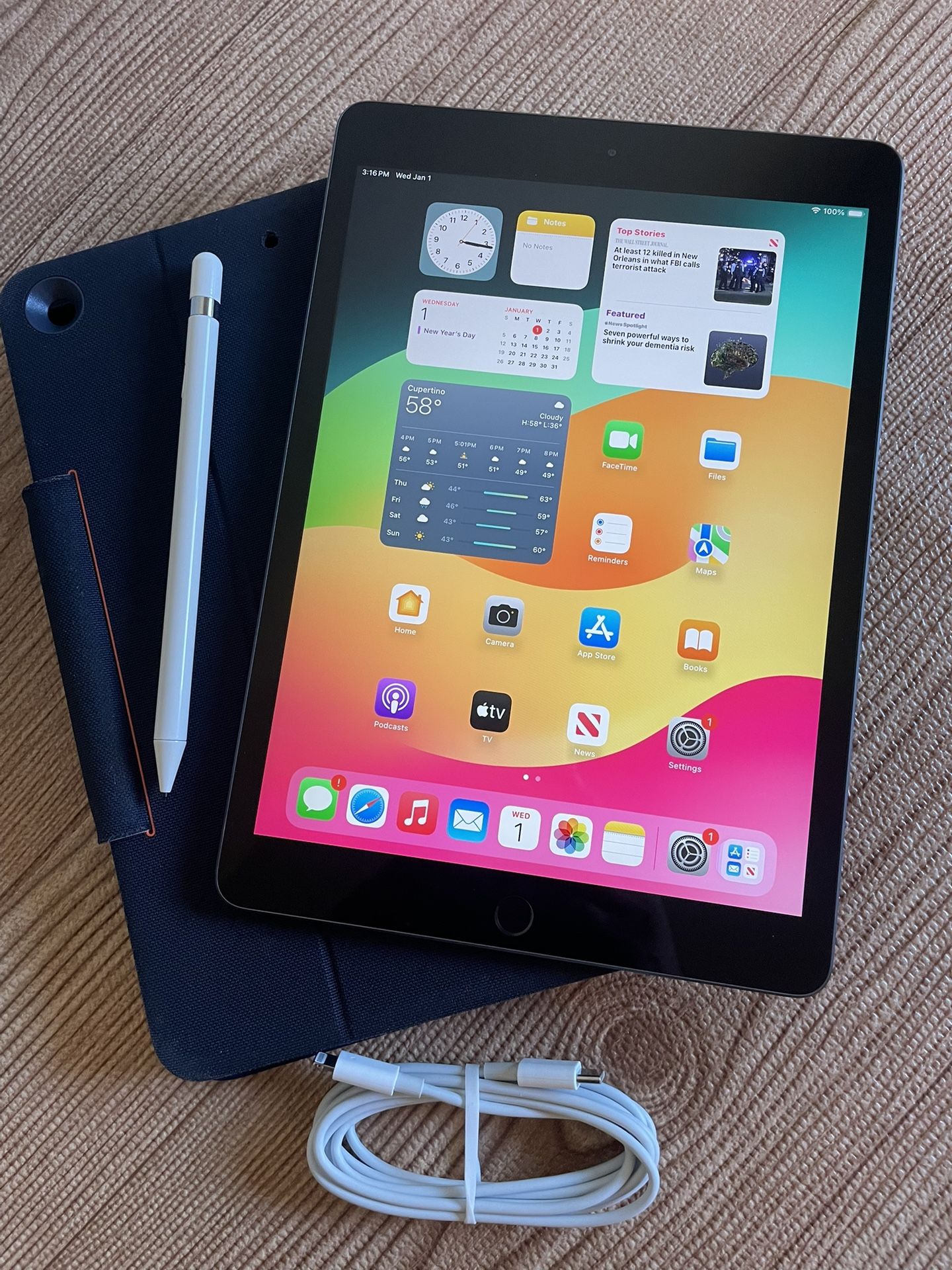 Apple iPad 7th Generation 128GB With Logitech Keyboard and Pencil