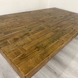 DINNER / COFFEE TABLE 