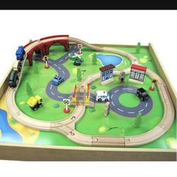 Train table & accessories