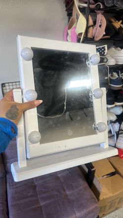 Table Vanity mirror  with lights
