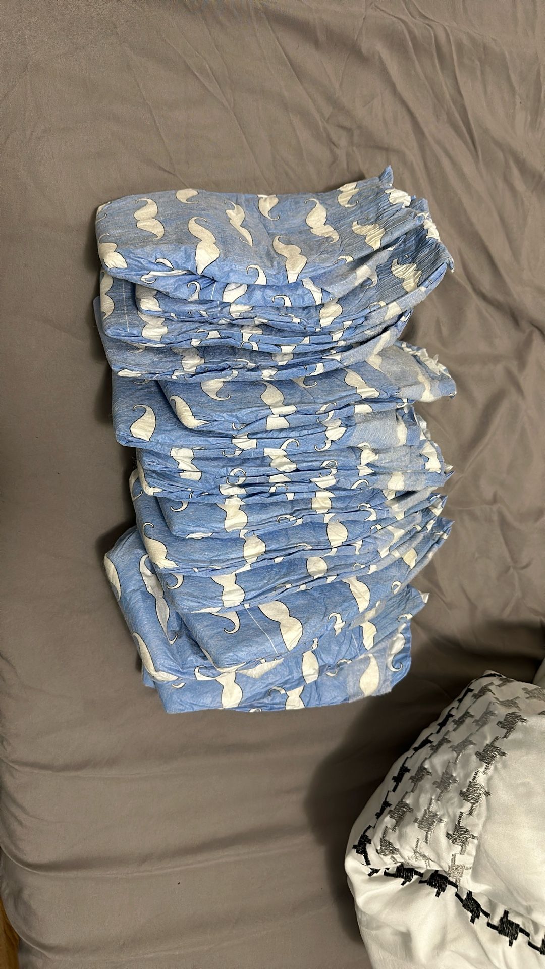 17 Honest Brand Diapers Size 3