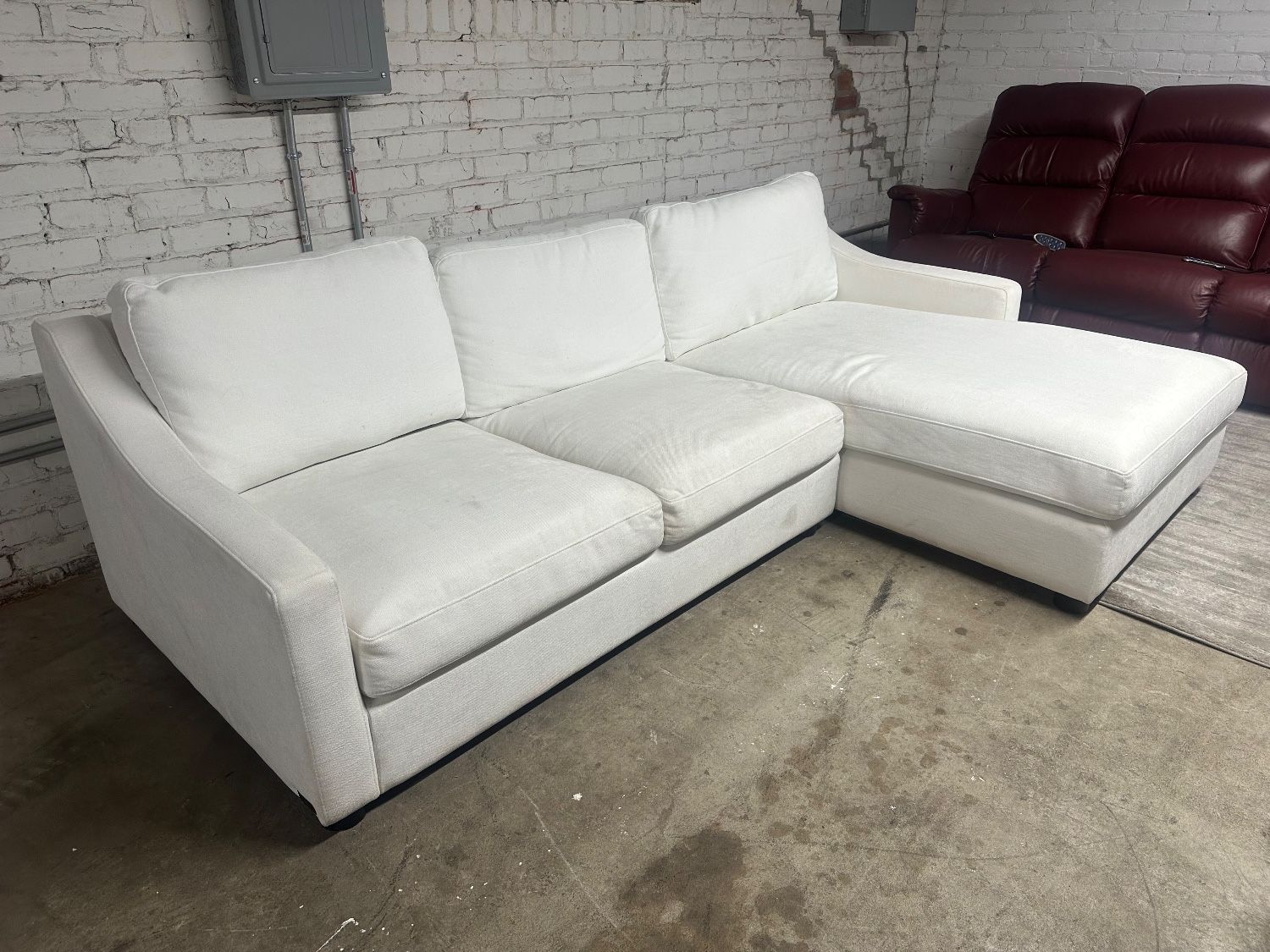Free Delivery-Abbyson white 2pc sectional sofa couch retails 5818