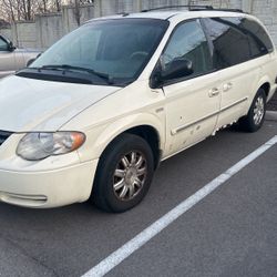 Chrysler Town And Country 