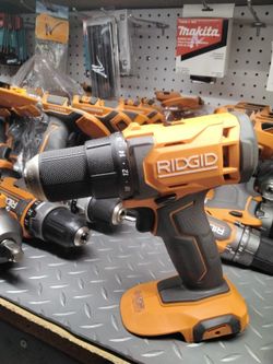 ridgid 18V Cordless Drill Driver Tool-Only 
