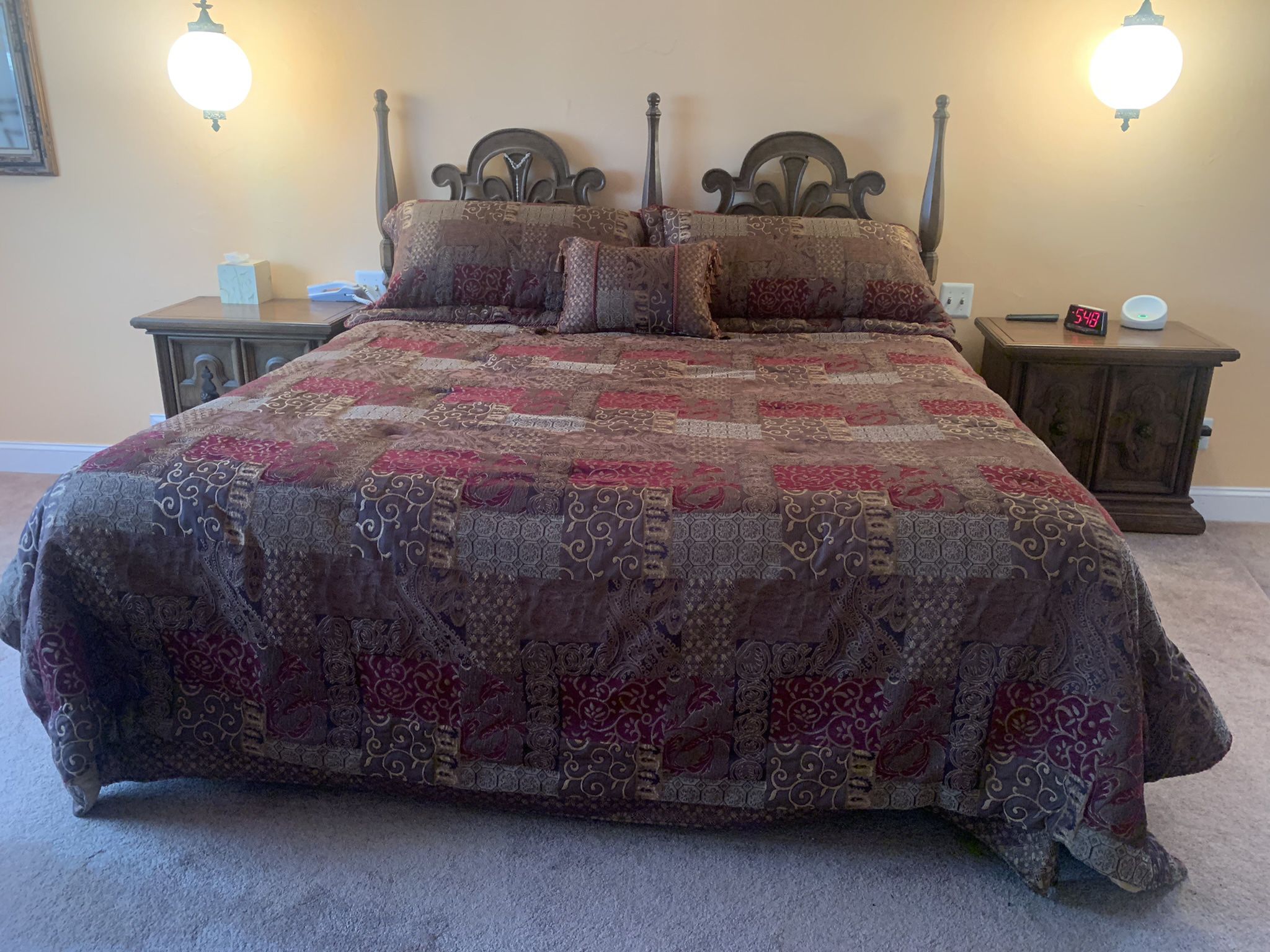 Bedroom Set / King Bed Solid Wood