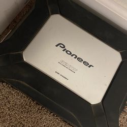 Pioneer 820w Amp 