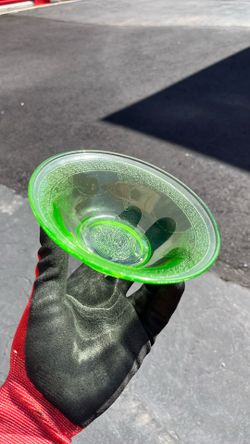 FEDERAL GLASS CO. GEORGIAN GREEN 4-1/4" DIAMETER BERRY or DESSERT BOWL!