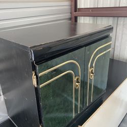 Dresser and nightstand 