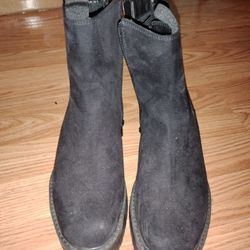 Black Low Boots Size 8 