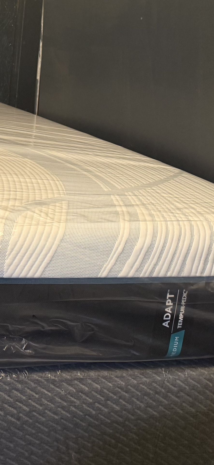 King Size Medium Pro Adapt Tempur-Pedic Mattress 2025 Model Brand New