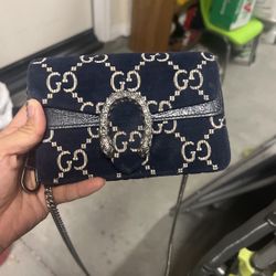 Small Purse Not Real 