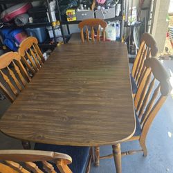 Very Well Loved Kitchen Table And 6 Chairs