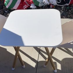 LaLo Table & Chairs Set 